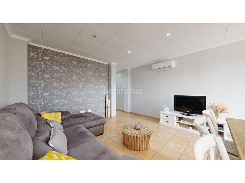 Foto ad6097db-2383-456c-8d27-b1f2683440f1. Chalet con parcheggio in El Marenyet Cullera