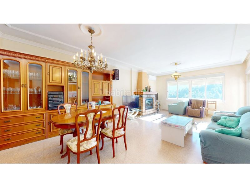 Foto abd374d8-9b6d-47d0-841b-602d41e4e4e1. Casa amb aparcament a Benilloba