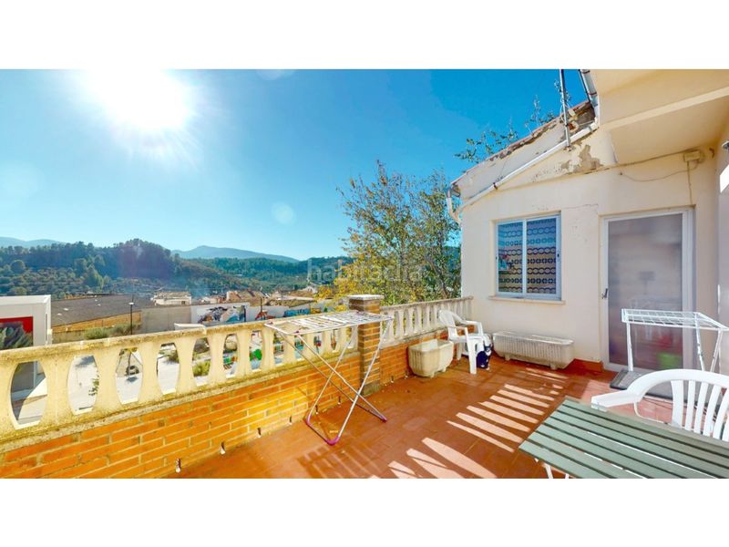 Foto be918d5b-6367-4377-9f53-17748c2d3de3. Casa amb aparcament a Benilloba
