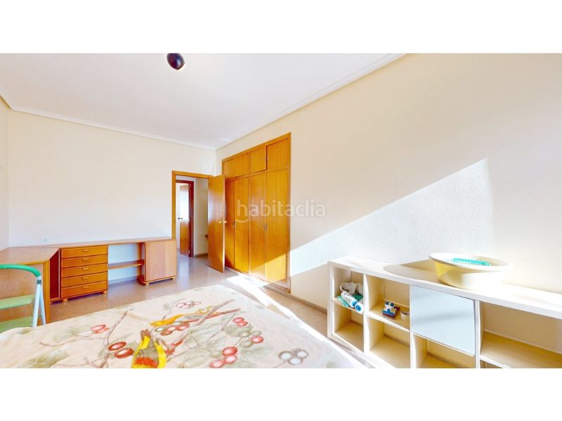 Foto efa54b19-ce0e-4018-b552-33820840474f. Casa amb aparcament a Benilloba