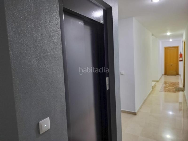 Foto c35c2af5-408e-4ff0-8f44-6afe3b6417da. Dachwohnung mit parking in Centro Ciudad Paterna