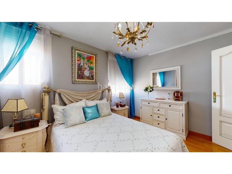 Foto a901fb46-306b-423f-875f-f95f7ed330e8. Reihenhaus in El Alborgí Paterna