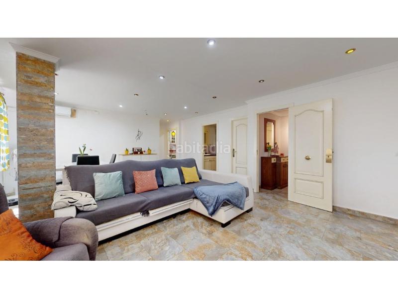 Foto ab34a8fc-f142-418e-8ca1-07a26cc5d06f. Reihenhaus in El Alborgí Paterna