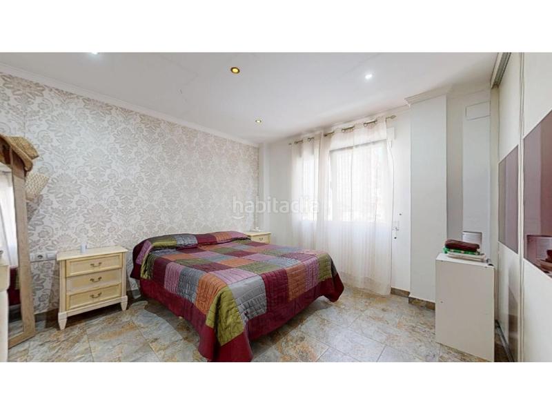 Foto d3aa1801-5d74-434b-9cad-f2761ccf3e0f. Reihenhaus in El Alborgí Paterna