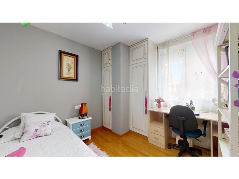 Foto d6edab14-e1cf-4f4b-a029-d6125533e54a. Reihenhaus in El Alborgí Paterna