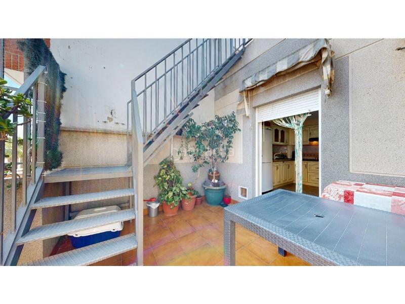 Foto e2efdf2c-ce61-432f-b6d1-c5a83bc42acb. Reihenhaus in El Alborgí Paterna