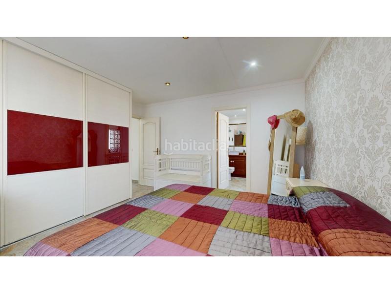 Foto e376743c-1487-46c2-a91b-116474ba6a06. Reihenhaus in El Alborgí Paterna