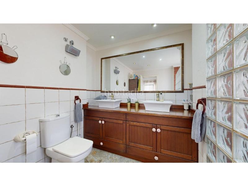 Foto ebab5db4-bb14-4620-bde9-40d58f6d76f6. Reihenhaus in El Alborgí Paterna