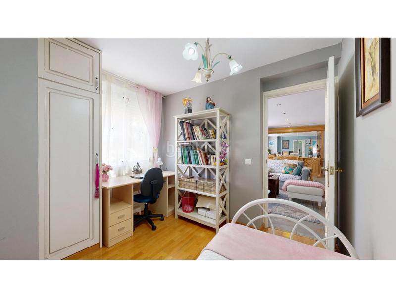 Foto f53e172b-7763-4d2c-9b27-10d695772203. Reihenhaus in El Alborgí Paterna