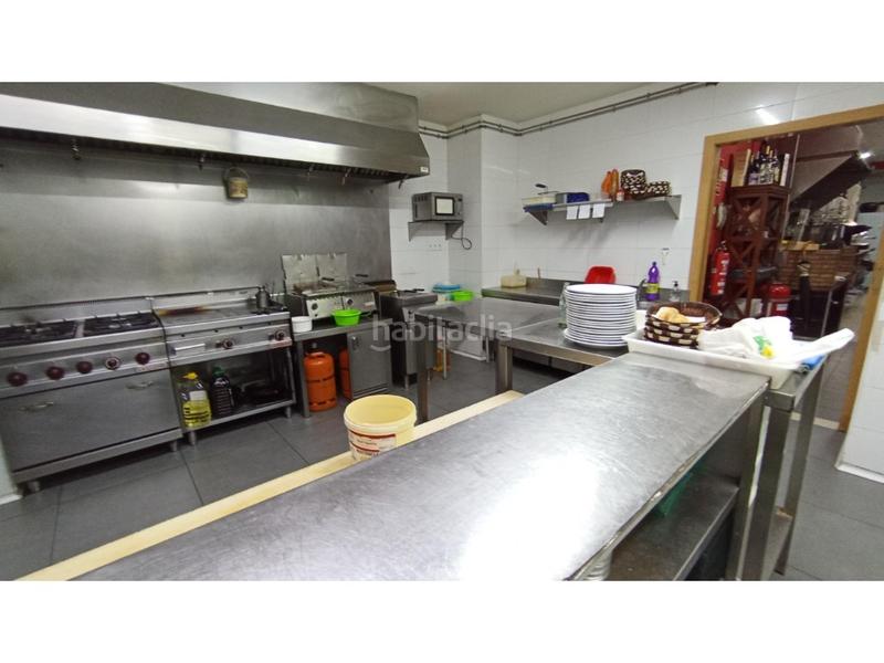 Foto 7875d8ce-9cb0-42b7-8813-91dc4c64ce9c. Traspaso local comercial gran barrestaurante con terraza una joya hostelera en Valencia