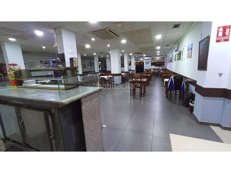 Foto c4aa97c2-a9ea-43f8-b648-63f04ec1baa9. Traspaso local comercial gran barrestaurante con terraza una joya hostelera en Valencia