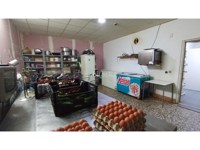 Foto c546bb16-7e6d-4938-b43b-71747bf0f211. Traspaso local comercial gran barrestaurante con terraza una joya hostelera en Valencia