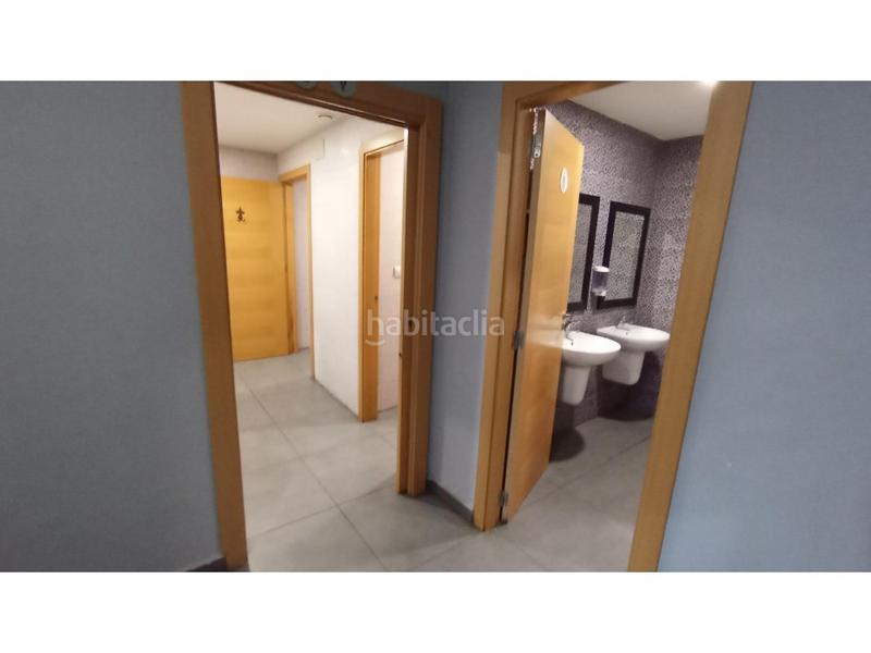 Foto f097bb75-a32a-4281-9ef4-7f5e977c8fa8. Traspaso local comercial gran barrestaurante con terraza una joya hostelera en Valencia