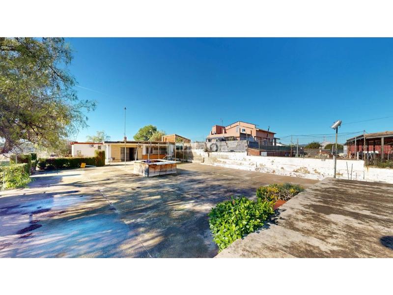 Foto f3c4a8b9-6547-4f44-b989-a36b1bb2d24c. Casa con parcheggio in Santa Bárbara Llíria