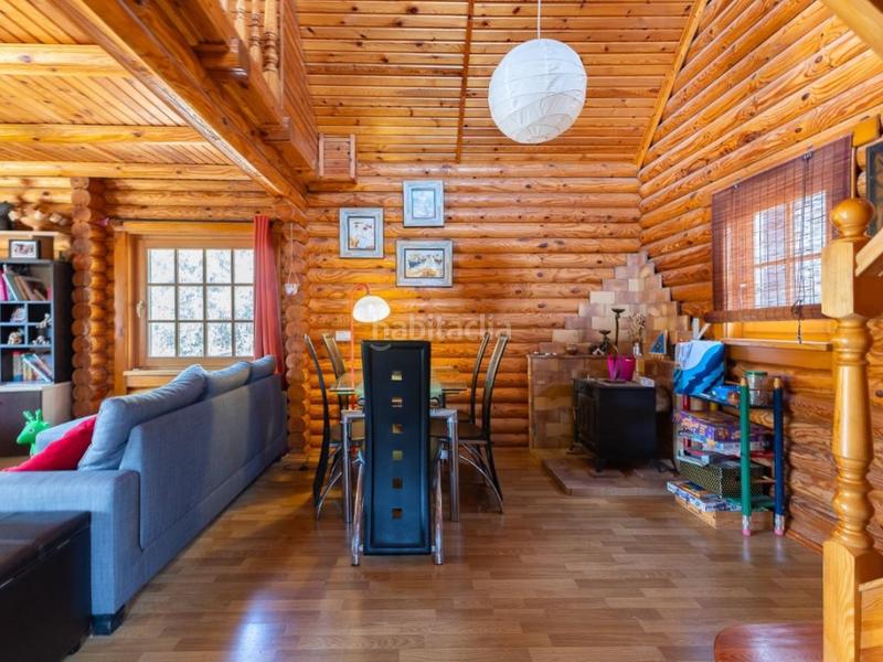 Foto 121a02c4-2da9-4a95-8ced-b0a983f88e17. Chalet avec parking dans Cheste