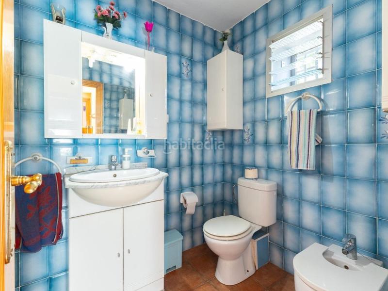 Foto ed2988c6-50a8-4378-b97c-0d1508ffce6f. Chalet avec parking dans Cheste