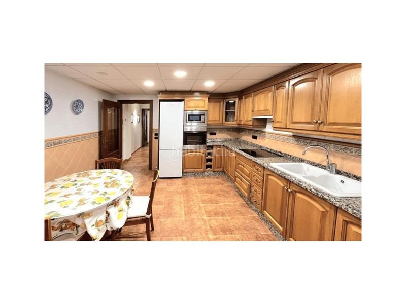 Foto ed3a6f68-3dd9-4839-a28f-e9933eff53cd. Casa adossada amb calefacció aparcament a Centro Villarreal / Vila - real