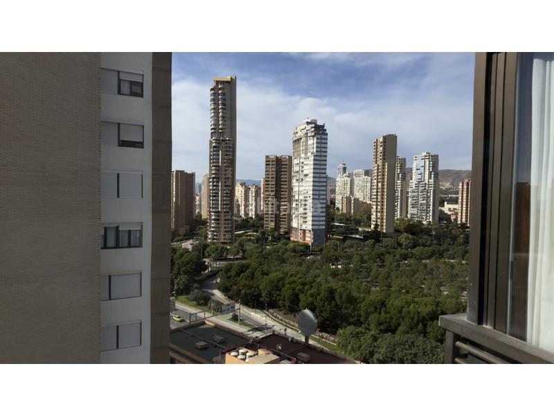 Foto 2a44307a-d511-468b-abe7-de9b32225f47. Apartament amb aparcament piscina a Levante Alto Benidorm