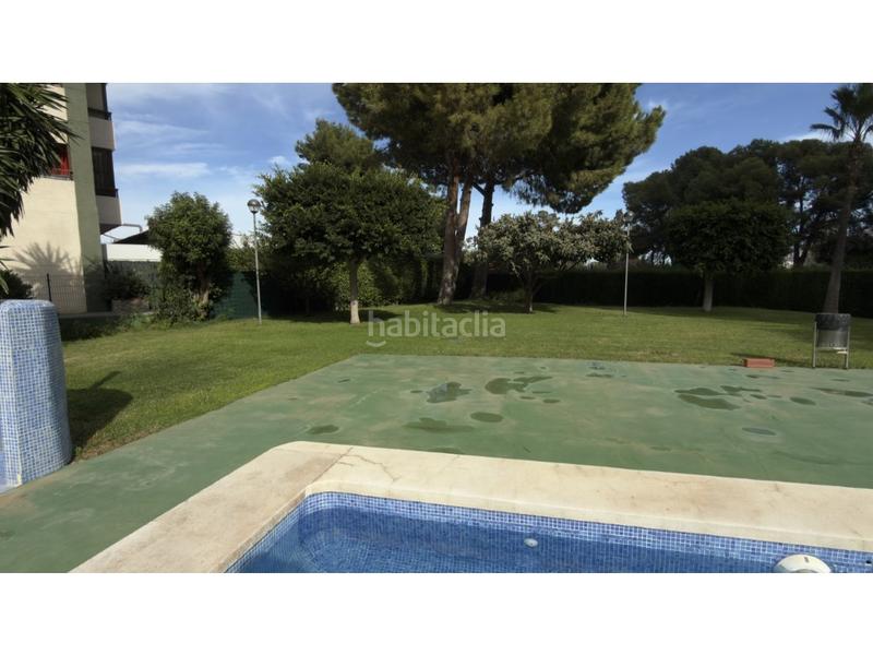 Foto 6c213646-216a-416d-857c-fc41086b89d1. Apartament amb aparcament piscina a Levante Alto Benidorm