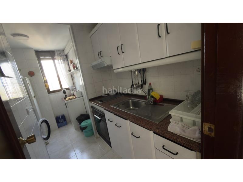 Foto 9b6c3a34-d31b-4bc5-96f1-c99ca54d338c. Apartament amb aparcament piscina a Levante Alto Benidorm