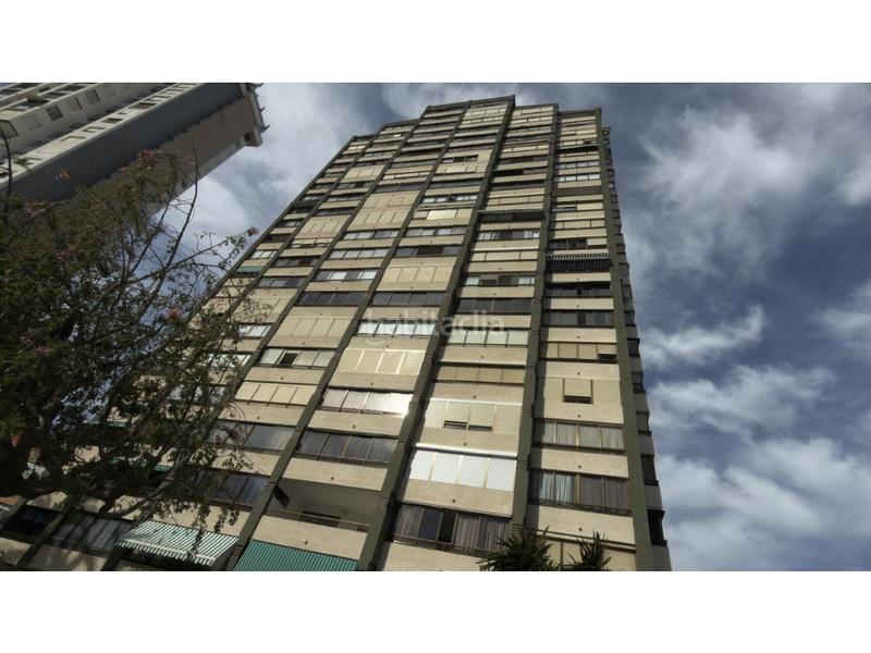 Foto e0a708f9-393a-41b9-92cf-4f32dbf824d9. Apartament amb aparcament piscina a Levante Alto Benidorm