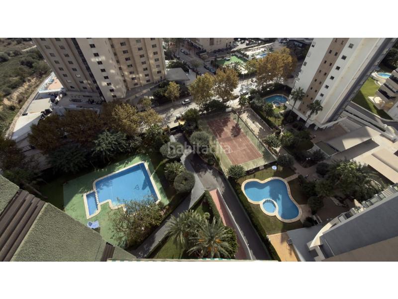 Foto f63e5800-1cbb-413e-8a81-2826ac5317ef. Apartament amb aparcament piscina a Levante Alto Benidorm
