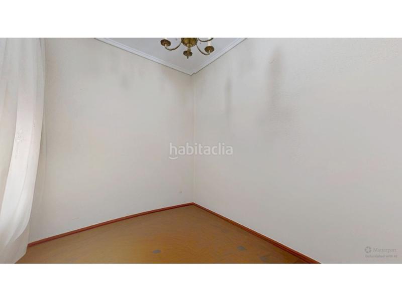 Foto bf996f6d-53d5-487b-86a5-acd100d93bfd. Planta baja  en la mejor zona en Sueca Sueca