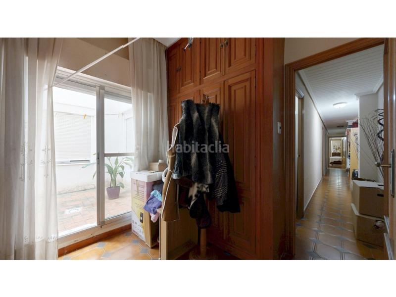 Foto d79fd327-16cb-427a-b0a8-18e08ad16f32. Planta baja  en la mejor zona en Sueca Sueca