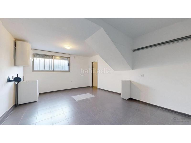 Foto 37a23429-b80b-43d8-9faa-ce6886893f85. Casa adosada chalet pareado playa en Playa de Gandía Gandia