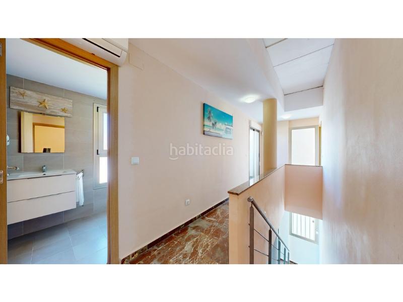 Foto 445b2fa0-cc70-475e-aac6-1e0e693b929e. Casa adosada chalet pareado playa en Playa de Gandía Gandia