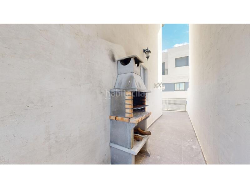 Foto 5786e8b8-ea25-4860-85f2-e22262f35030. Casa adosada chalet pareado playa en Playa de Gandía Gandia