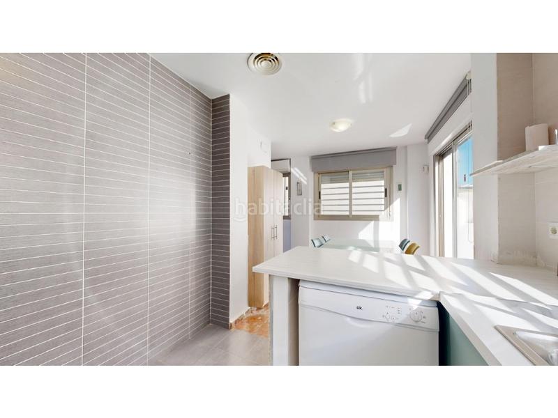 Foto 6f81146d-037c-4aa6-9b91-bed977357735. Casa adosada chalet pareado playa en Playa de Gandía Gandia