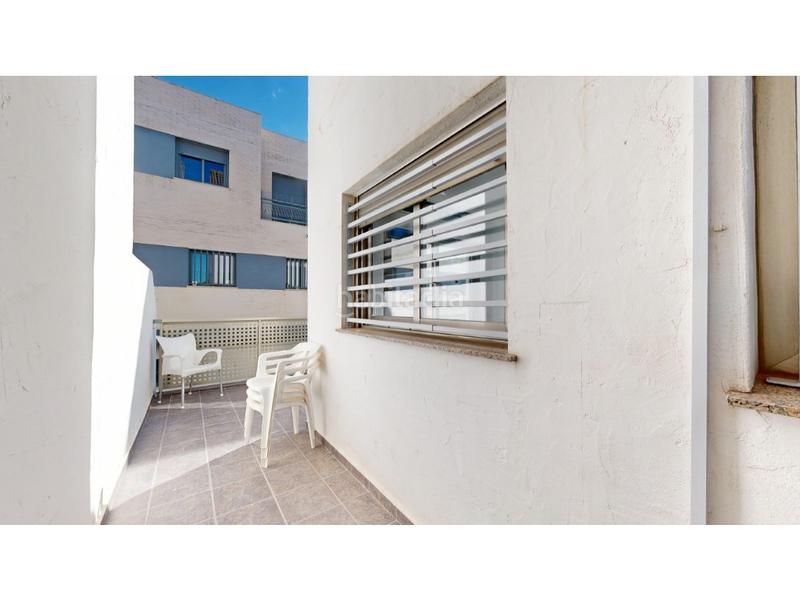 Foto c347695c-f842-4b84-a58a-9ecf61dc711c. Casa adosada chalet pareado playa en Playa de Gandía Gandia