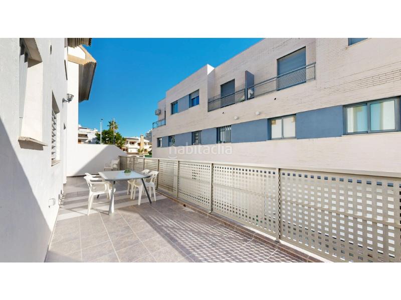 Foto e68a503e-d6f7-4cc5-9cab-93aa4d609020. Casa adosada chalet pareado playa en Playa de Gandía Gandia