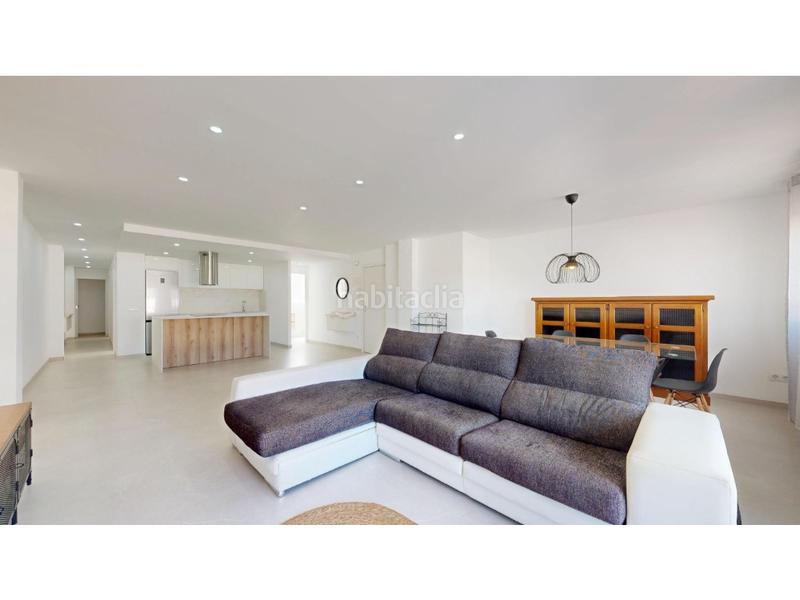 Foto 49e8a8d8-c517-496f-b754-3a41e99abf9b. Flat with heating parking in Germaníes - Juzgados Gandia