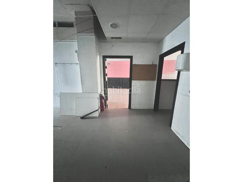 Foto 2cda6c75-828a-4de6-af8f-f952f4c9f37d. Local comercial a Zona la Ermita Torrent