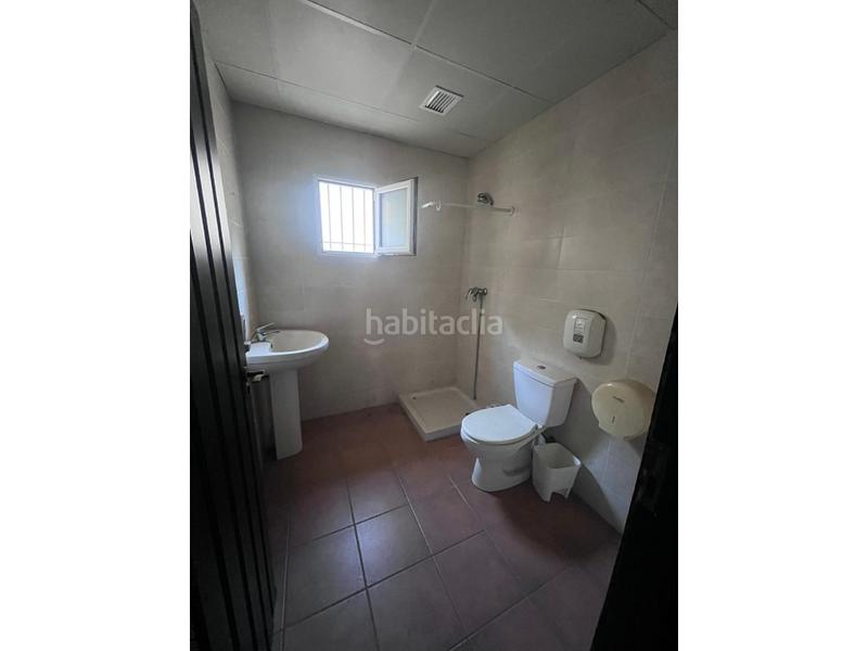 Foto 9acc2220-7274-4c6f-bb0f-49ea821c7f48. Local comercial a Zona la Ermita Torrent