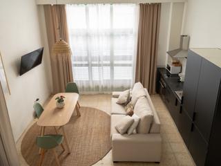 Pis  Calle pintor nicolau. Precioso apartamento con licencia turistica