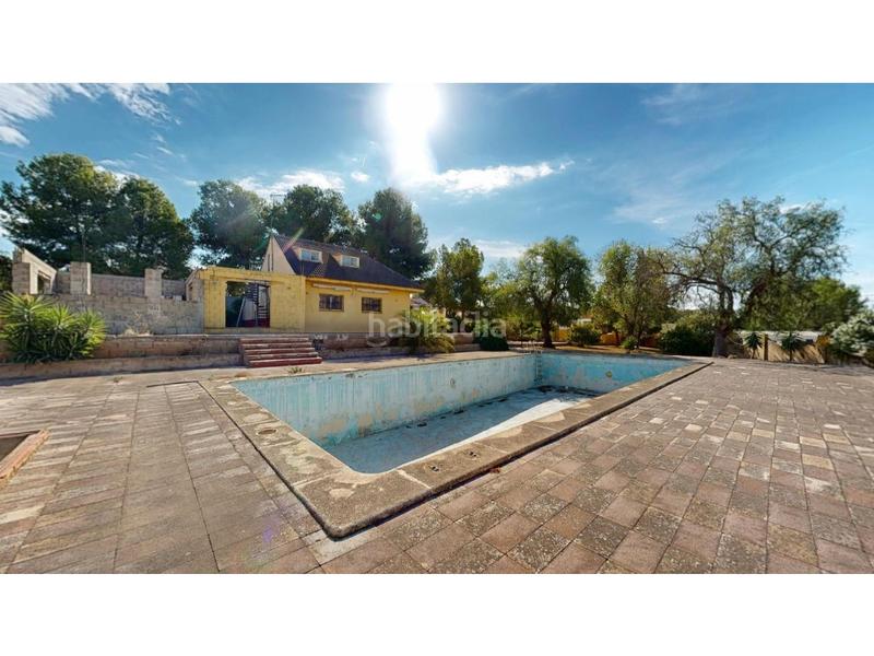 Foto 75693d79-8c72-47dc-9eeb-a0600392c102. Chalet  en venta liria en Urbanizaciones Llíria