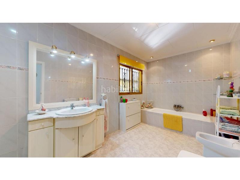 Foto 8c30f29c-e334-4a64-99a7-bc6c206b5eaa. Chalet  en venta liria en Urbanizaciones Llíria