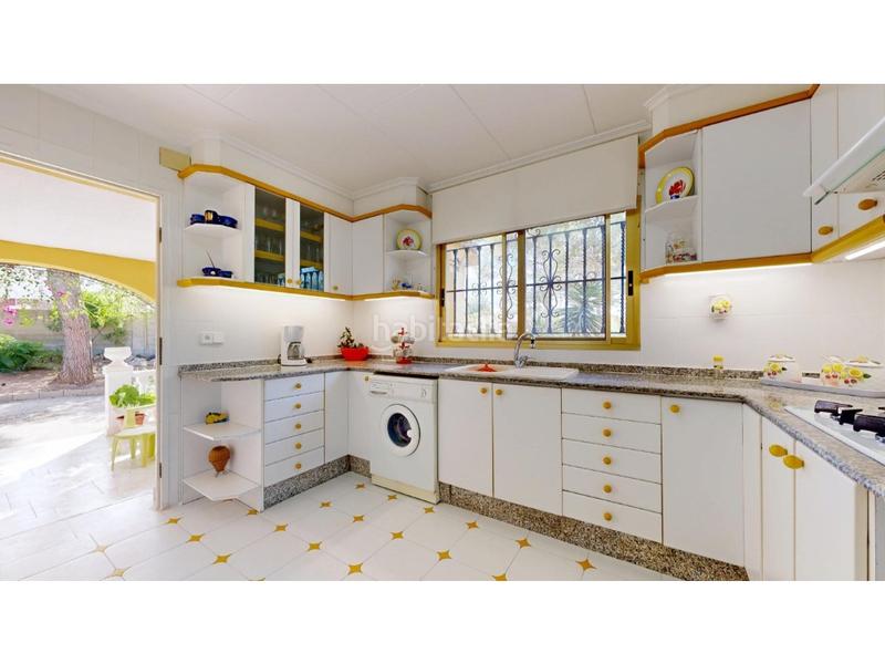 Foto f44835e6-f2a7-4d34-b10c-226d61f914f7. Chalet  en venta liria en Urbanizaciones Llíria