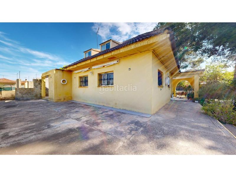 Foto f616df6e-5dd2-451e-b648-c27bc1afb5ee. Chalet  en venta liria en Urbanizaciones Llíria