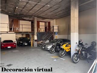 Locale commerciale in El Alborgí. Inmejorable local con doble puerta de acceso y vado permanente