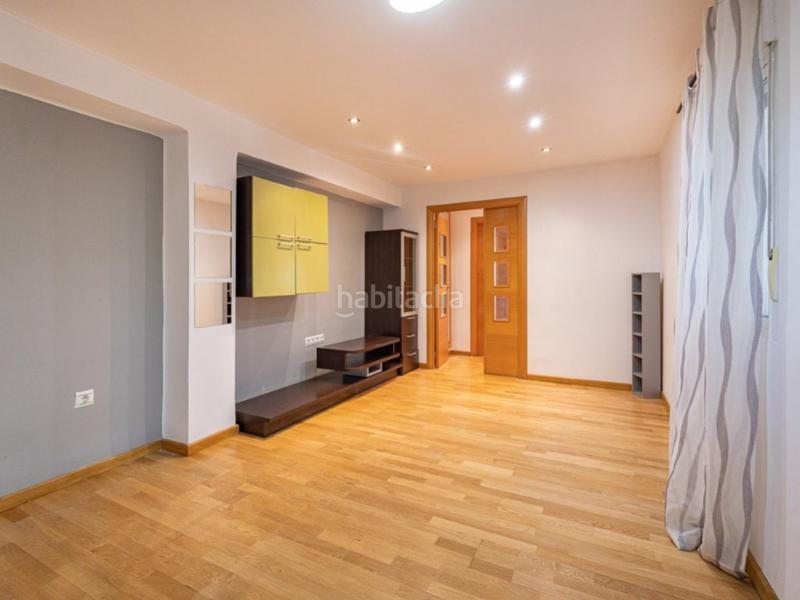 Foto 786f8040-6358-487f-937a-b556517e890e. Pis a Centro Ciudad Paterna