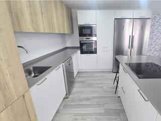 Pis a Sant Antoni. Vivienda de cinco dormitorio en zona zaidia