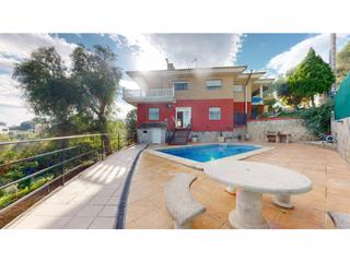 Xalet a Alberic. Chalet independiente con magníficas vistas en urbanización monte