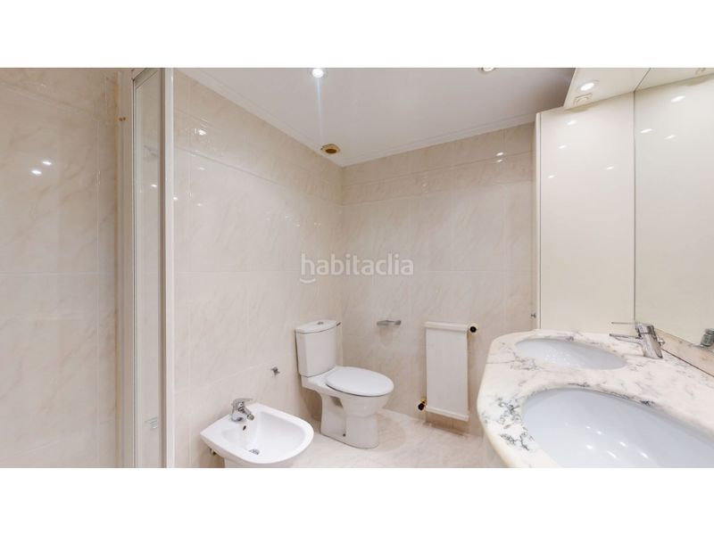 Piso vivienda amplia de 4 dormitorios junto a monforte y el turia en Valencia - Imagen 13