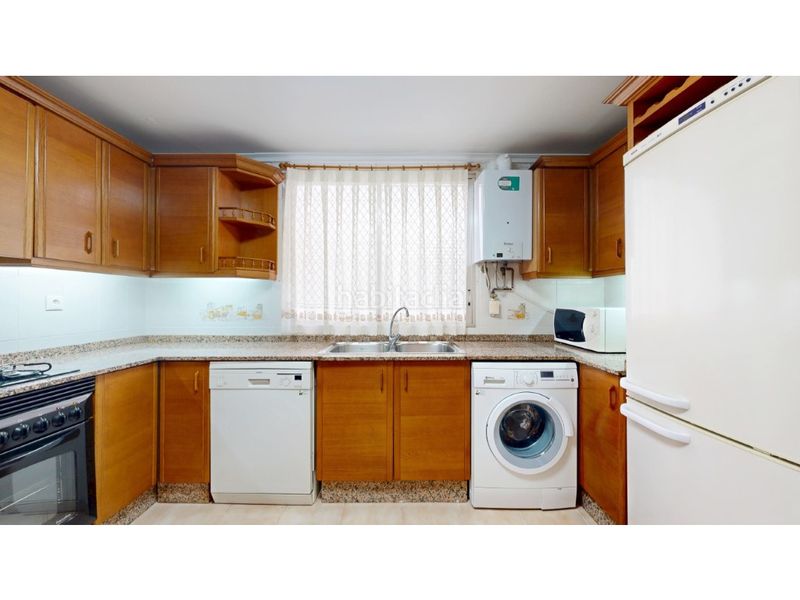 Piso vivienda amplia de 4 dormitorios junto a monforte y el turia en Valencia - Imagen 32