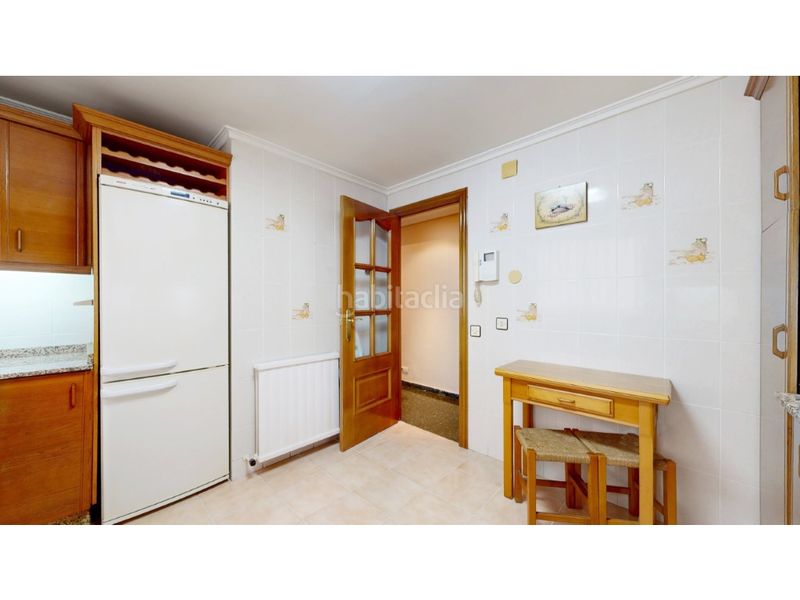 Piso vivienda amplia de 4 dormitorios junto a monforte y el turia en Valencia - Imagen 35