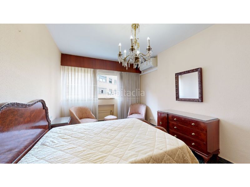 Piso vivienda amplia de 4 dormitorios junto a monforte y el turia en Valencia - Imagen 47